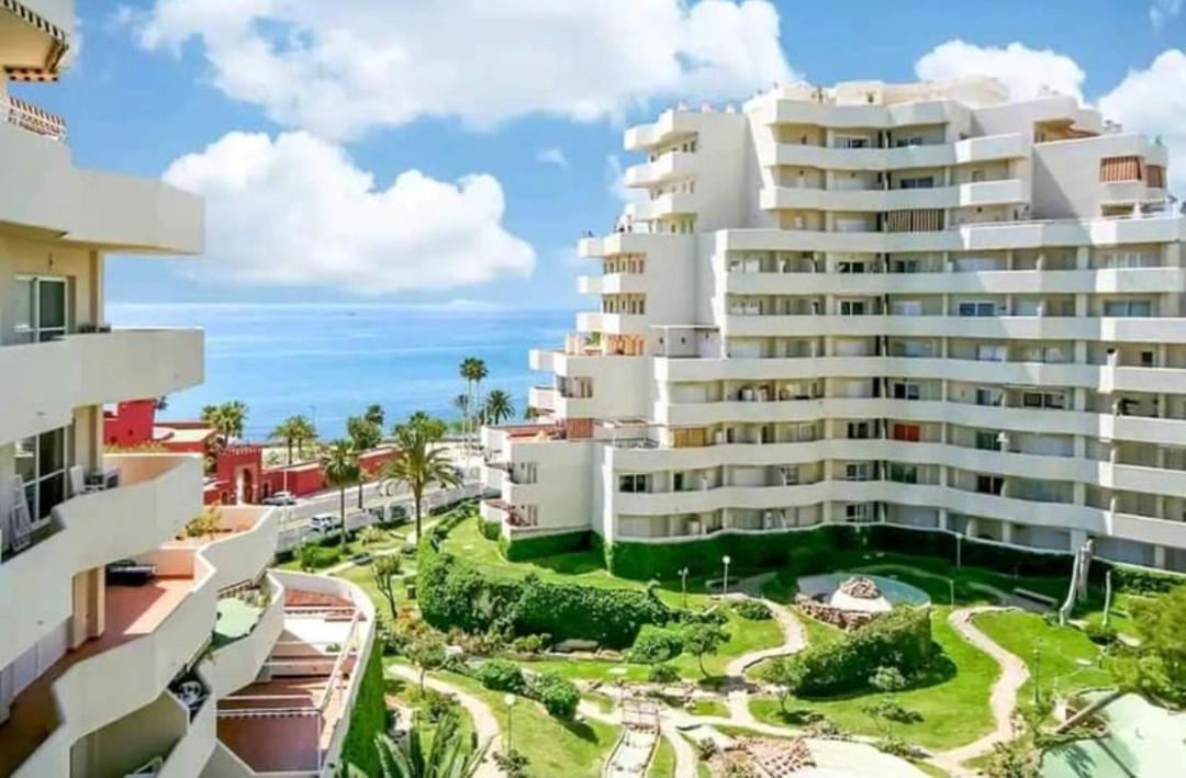 Estreno Benalbeach Vistas Al Mar Estudio Deluxe ベナルマデナ エクステリア 写真